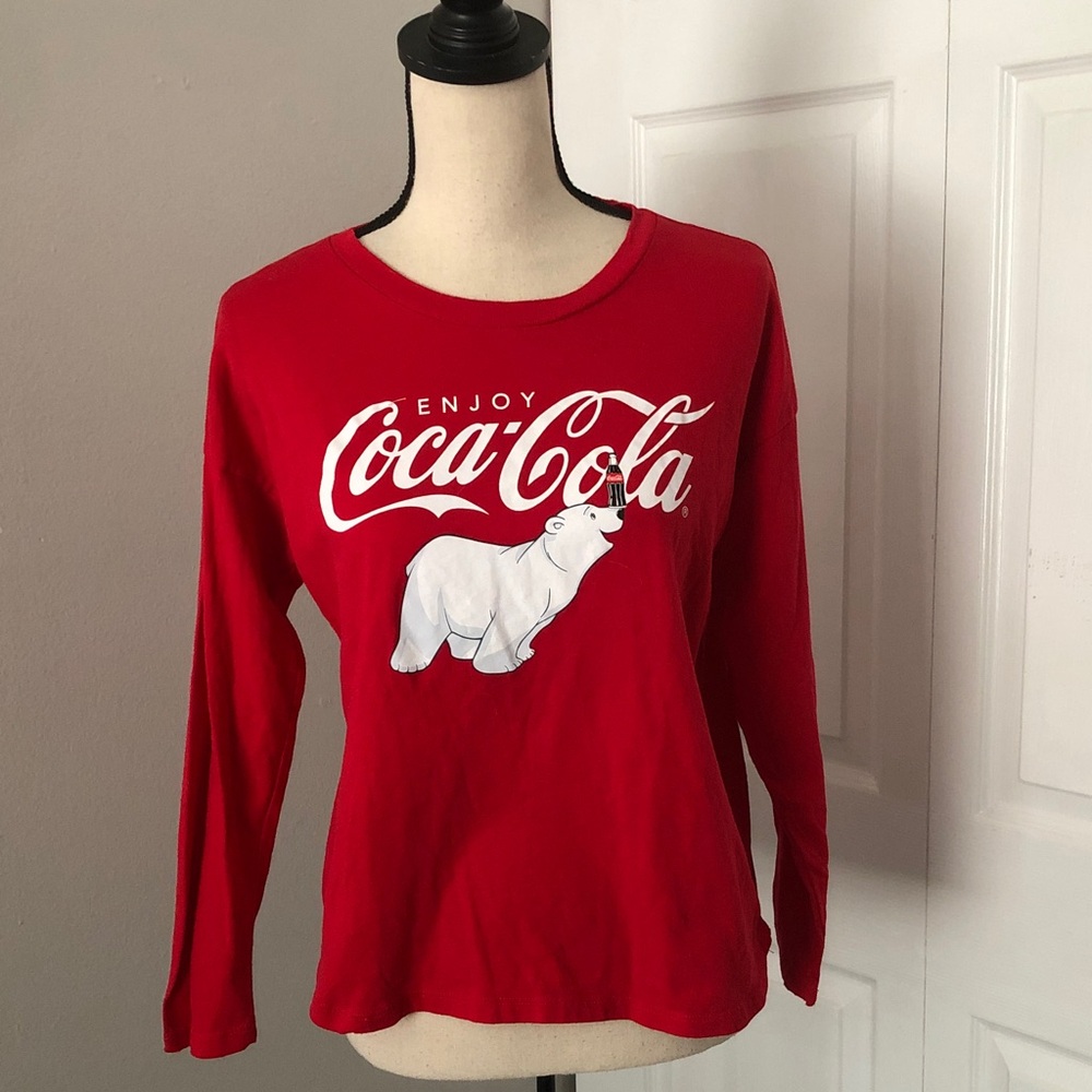 COCA-COLA Women Polar Bear Red Graphic Tee | S
